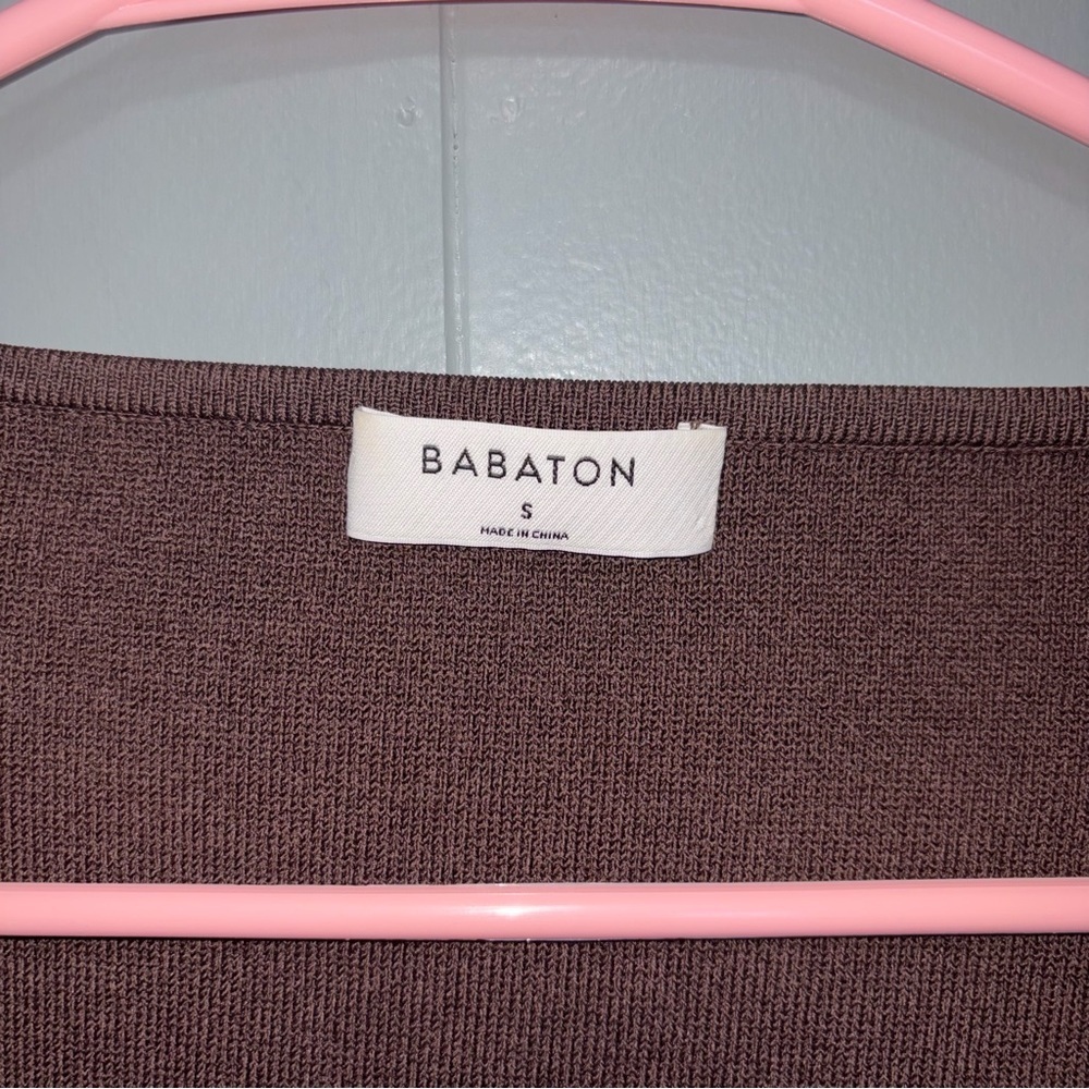 Aritzia Babaton Sculpt Knit Prominence Crop Long Sleeve Brown Top Small - Picture 3 of 5